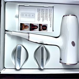 T3 Aireluxe hair dryer new in box